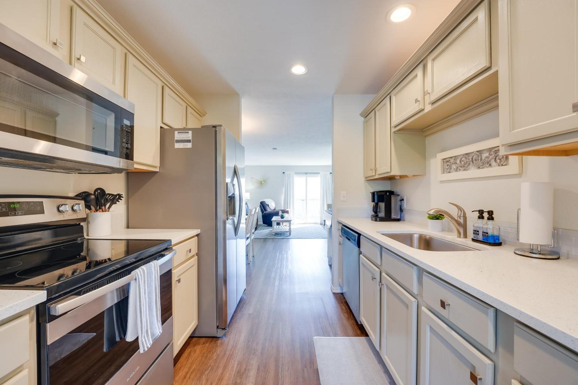בראנסון Brandon Condo With Balcony, Strip And Mountain Views! מראה חיצוני תמונה
